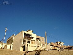 外觀大致完成，接下來等十月裝潢匠師傅搭船來趕工。
