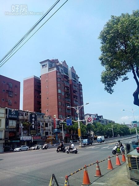 4附近過了福林橋,就是知名天母區。