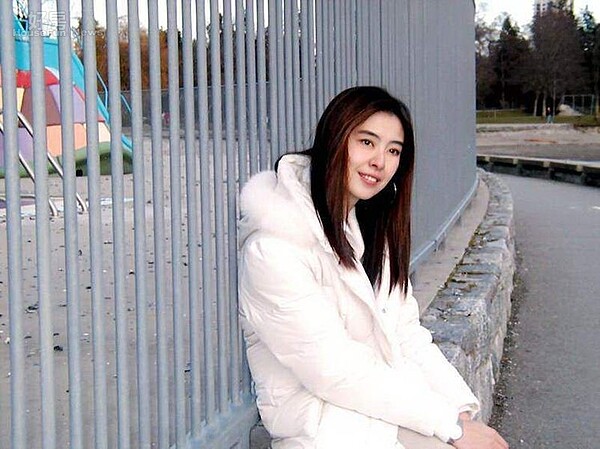 7.息影多年的王祖賢,依舊是影迷關注的巨星。(圖╱湯臣)