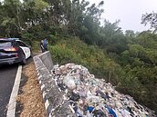 月世界垃圾山案　主謀里長收押…民進黨開除黨籍