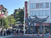 板橋遊龍天橋　轉型遮陽設施