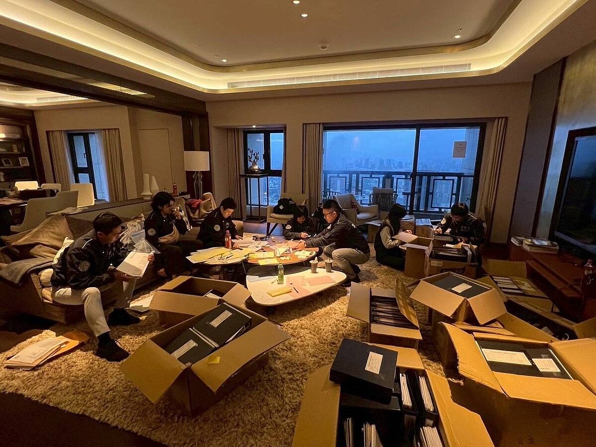 台北地檢署偵辦太子集團案,查出集團資金涉購入豪宅「和平大苑」;高檢署擔心相關犯罪恐涉及國安,召開跨部會會議研擬對策。圖/調查局提供