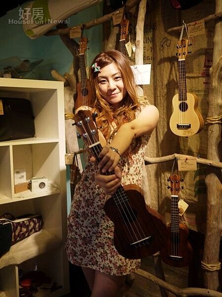 9.發行過烏克麗麗全創作專輯《HAWAII的椰子》的王紫蓓,親手打造獨具特色的音樂空間。