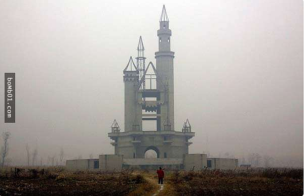 鬼地方 大陸 迪士尼樂園(翻攝自bomb01網站)