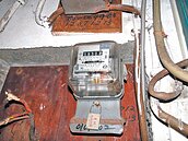 1馬達+2盞燈　電費暴增5千元