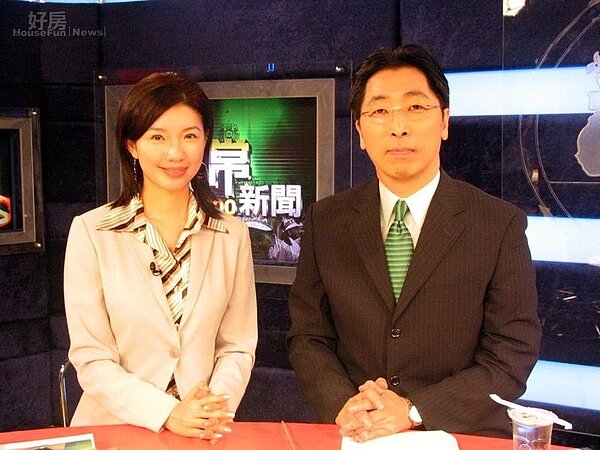 8唐湘龍(右)多年前曾與主播林書煒聯合報新聞。(圖╱中天)