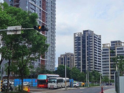 小宅成主流　這縣市貴9%