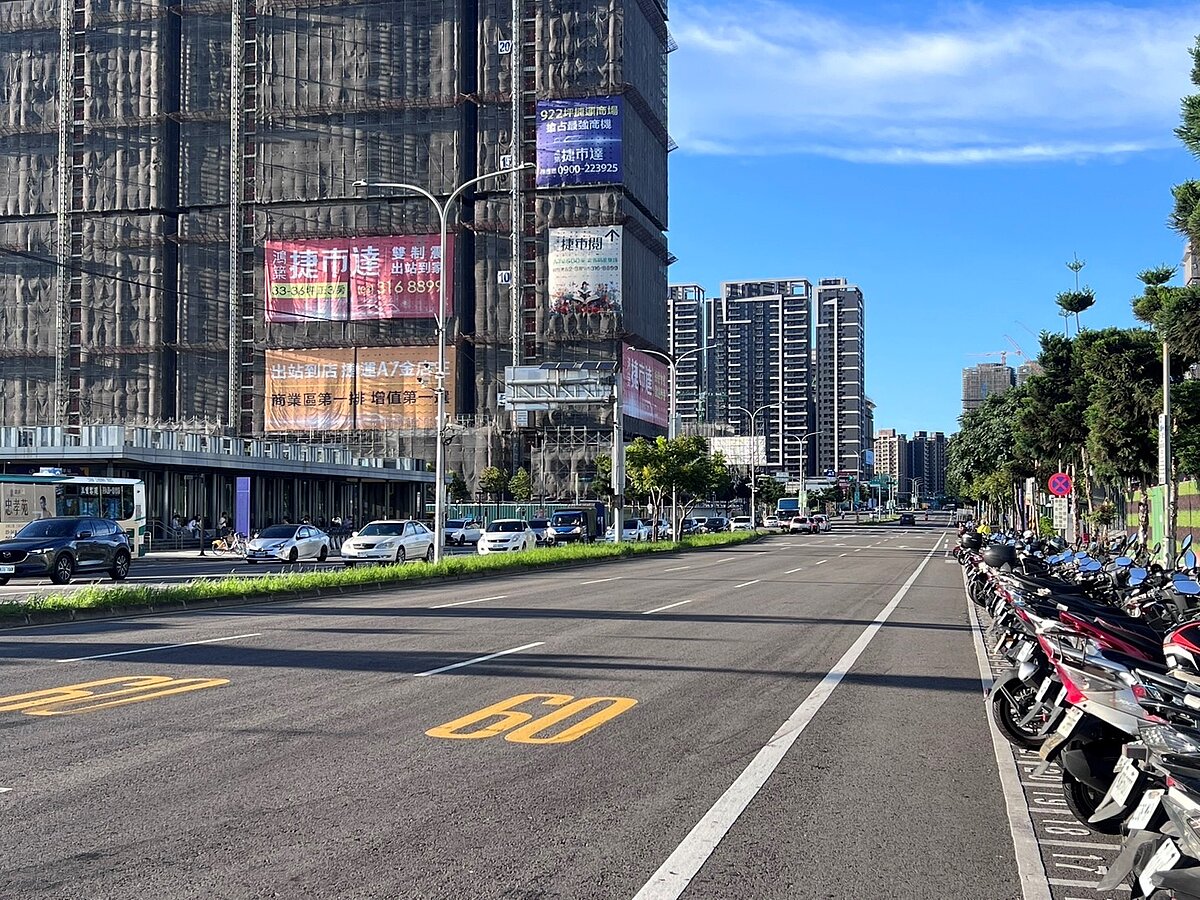 高房價下轉買低總小宅 桃園「這區」負擔坪數縮水最多 六都7成行政區交易坪數縮水,桃園「龜山區」一戶平均少20坪,是全台交易面積減少最多的行政區。圖/永慶房產集團提供