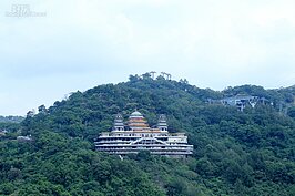 遠眺指南宮凌霄寶殿。