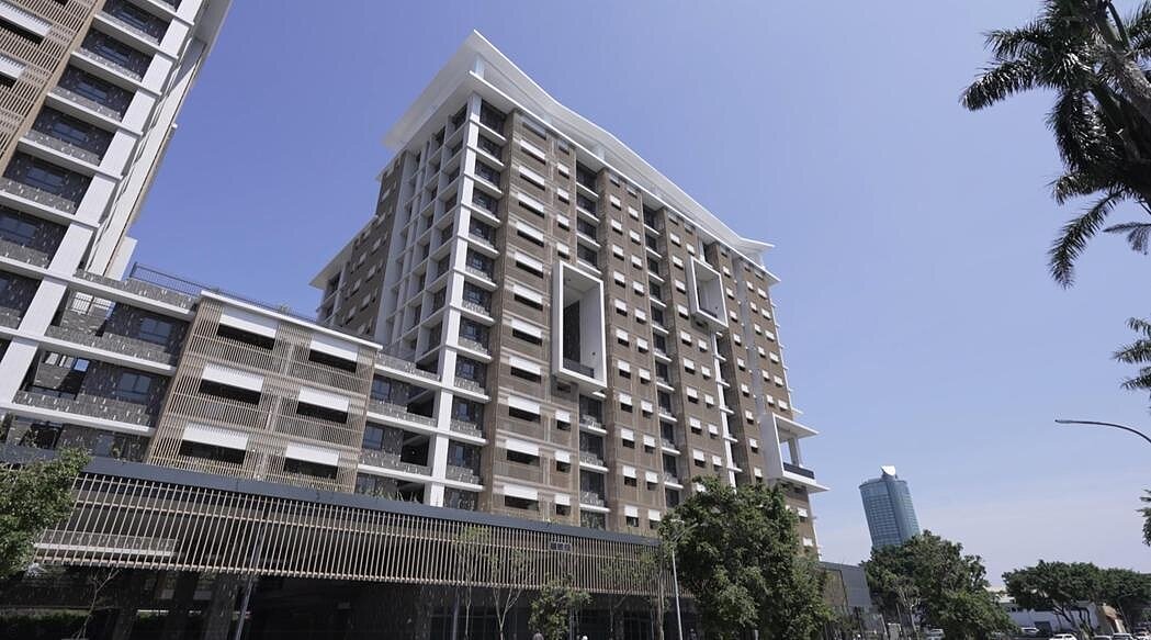 台南市政府首座自建「宜居小東」社宅,位在台南火車站黃金地段,備受矚目,市府已公布招租辦法。圖/台南市都發局提供