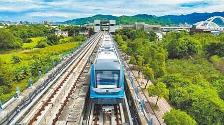 捷運三鶯線預計民國115年3月通車,因應三鶯線、環狀線及輕軌系統營運需求,新北大眾捷運公司近日擴大招募人才,釋出108個各類軌道專業職缺。(本報資料照片)