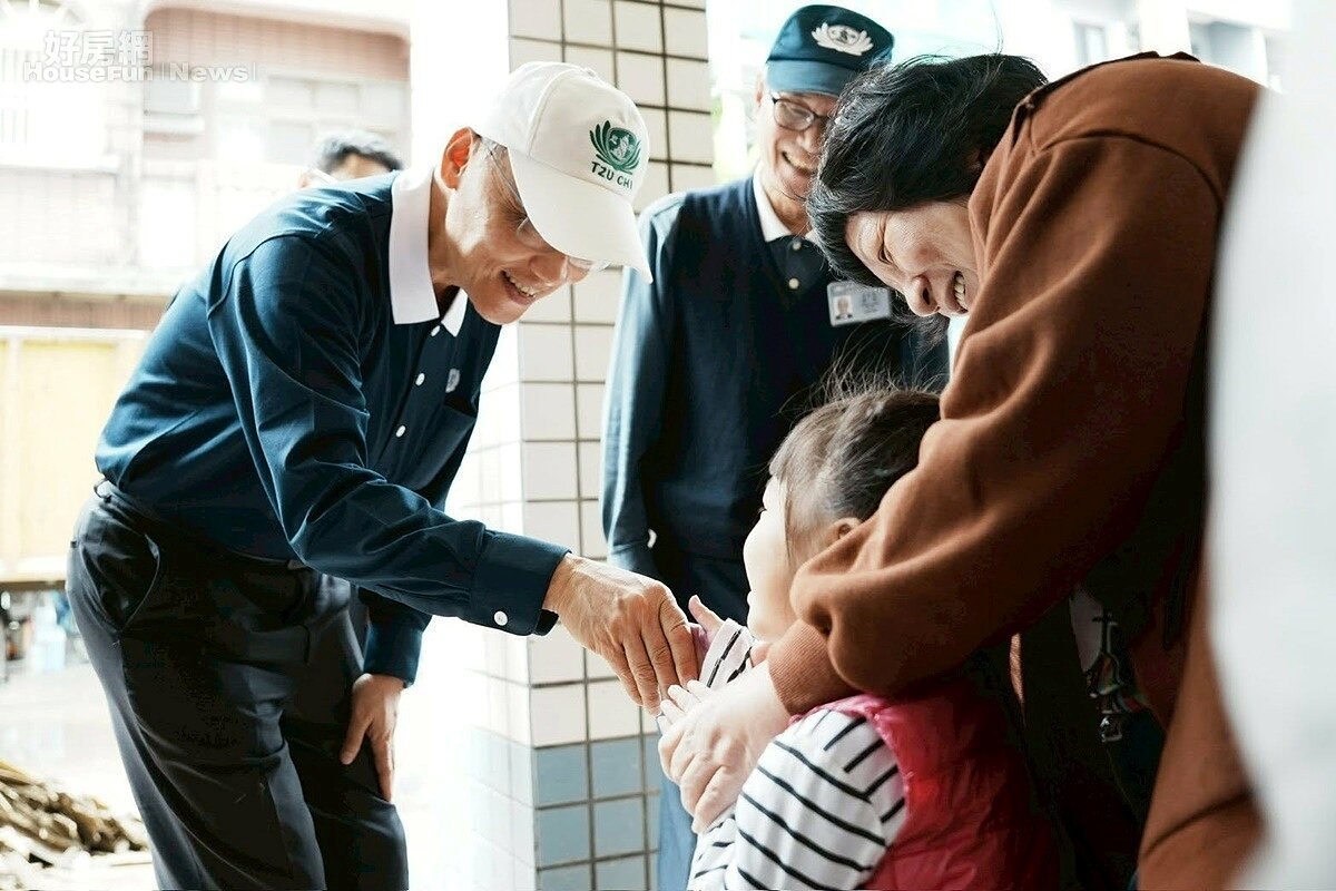 ▼慈濟慈善基金會前進花蓮關懷受災家庭。(照片提供/慈濟慈善基金會)