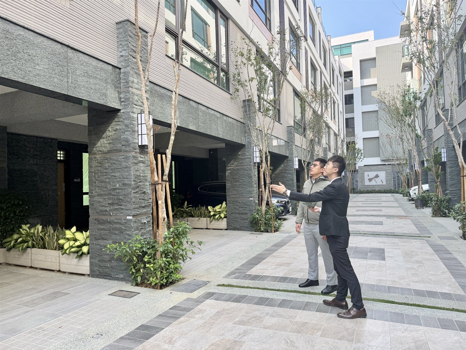 「帝闊和美大隱」除了吸引彰化在地客,也有台中大肚自營商跨區購買。記者宋健生/攝影