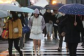 今起降溫下探13度！3地區防大雨　中部以北3500公尺高山有望降雪