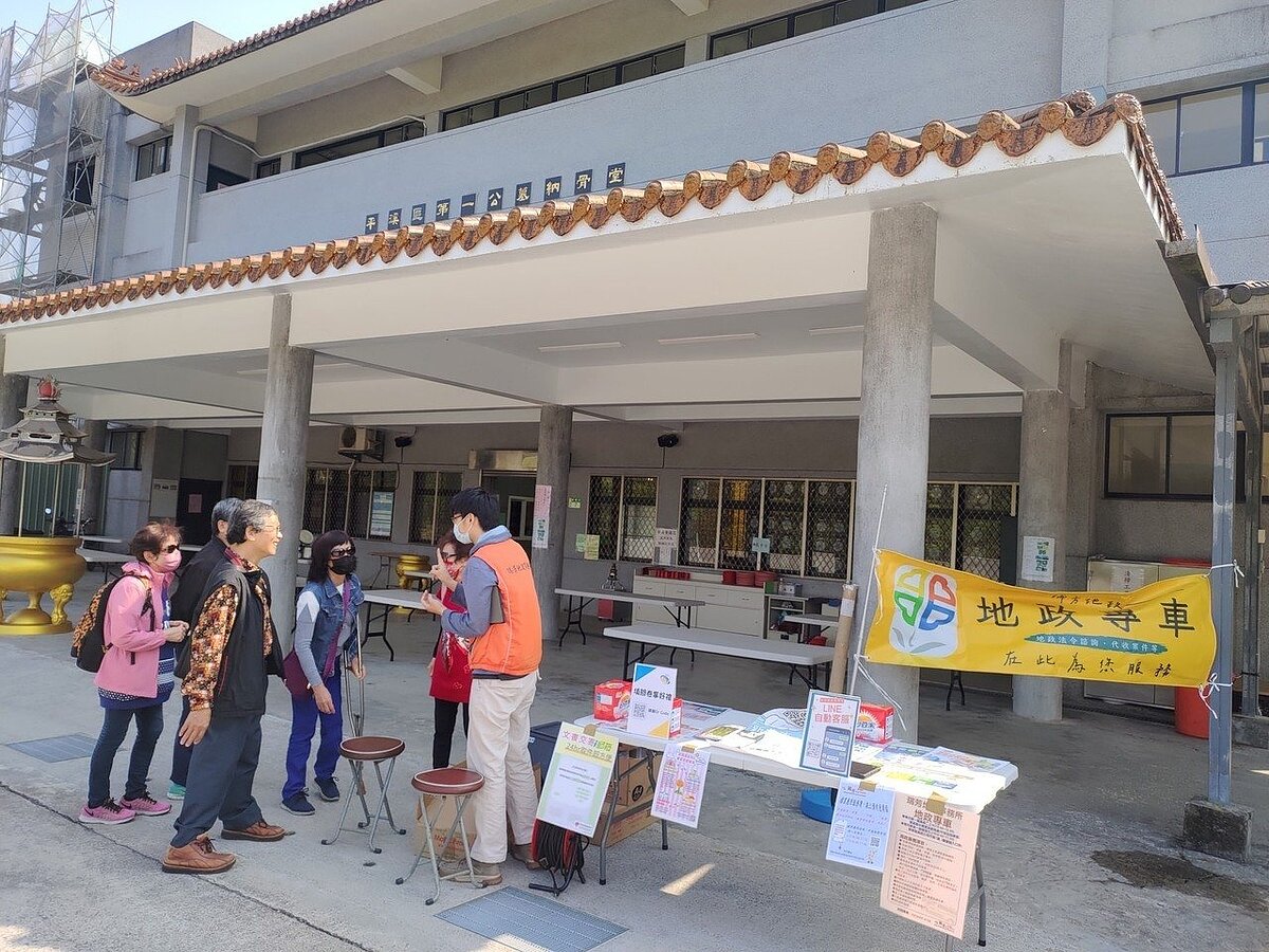 新北市政府修正「新北市公立公墓及公立骨灰骨骸存放設施使用標準」,中低收入戶使用櫃位將免費。圖/新北市府提供