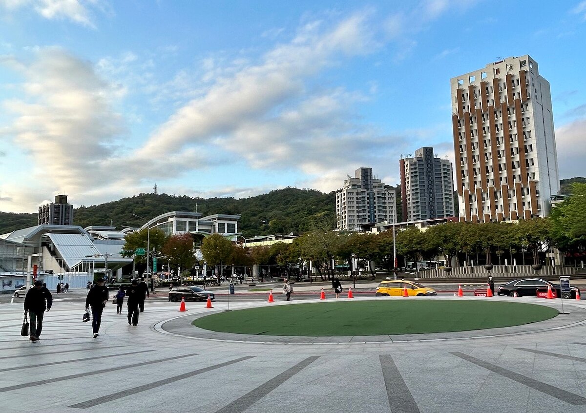 房市、街景。圖／好房網News記者蔡佩蓉攝影