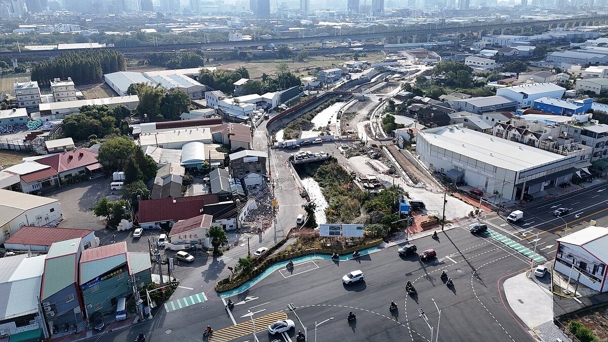 台中市市政路延伸工程二期施工進度落後約30%，市府催促廠商趕工無果，撤換廠商並追回預付款。圖／台中市政府提供