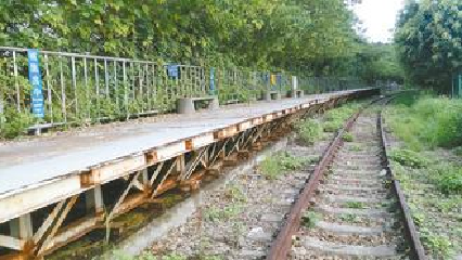 桃林鐵路是否開闢捷運或自行車道眾說紛紜，縣府表示兩者並不衝突，都有可能。（截取自聯合新聞網）