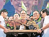 游錫堃總部成立　3.5萬人相挺