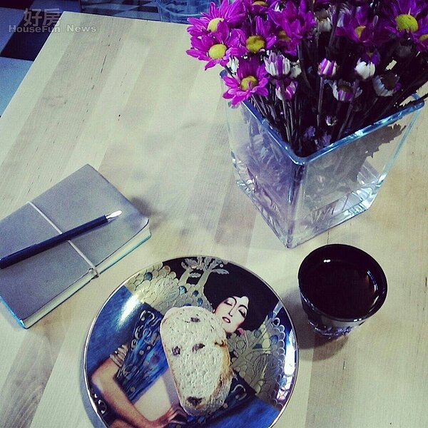 
8.不只是服裝，吳日云對空間設計也很有自己的藝術氛圍。
