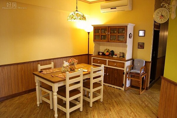 5.餐廳也找來鄉村風的家具,感覺很溫馨。