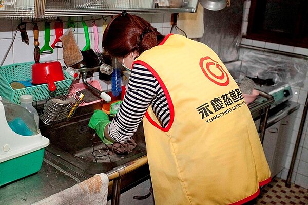 永慶去年公關稿 千店萬人志工服務獨居老人居家照護