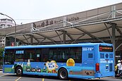 台鐵接駁公車　R85、R88到七堵