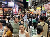 士林夜市人潮降？地方人士：是體感錯覺　人流業績更超車疫情前
