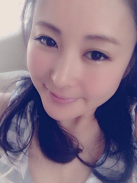 麻衣婚後,目前和王泉仁定居東京,信義區的套房已退租。(麻衣臉書)