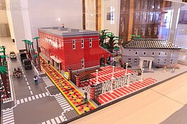 一樓展示廳內免費參觀區域，有目前僅存的南門工場樂高模型。