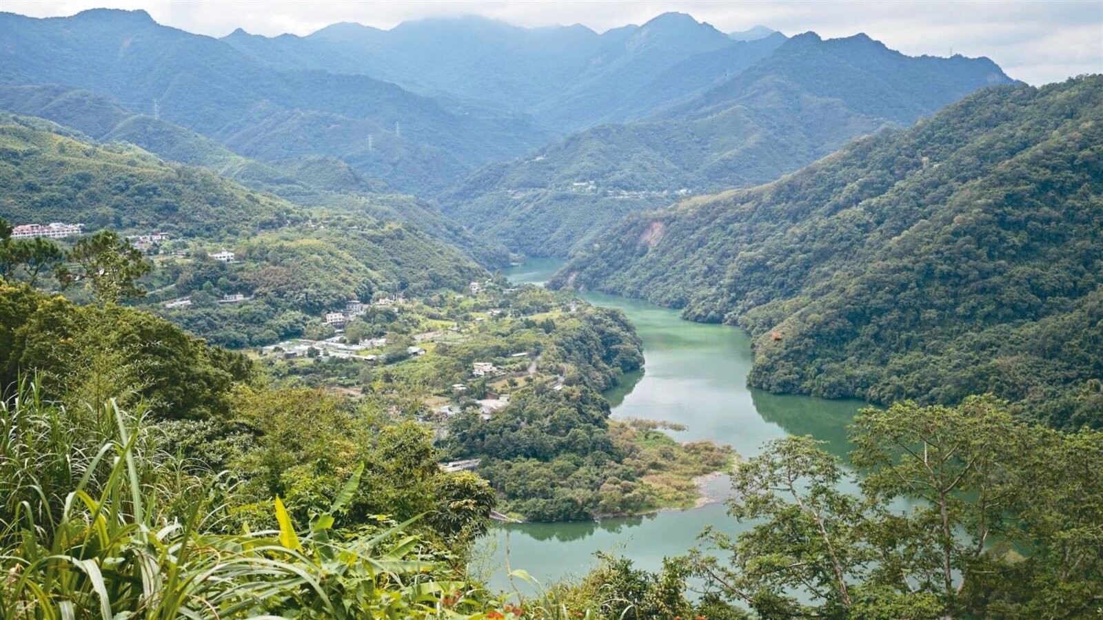 桃園市政府推動北橫國家風景區卡關,復興區長蘇佐璽點出原住民部落諮商同意權門檻太高。記者鄭國樑/攝影