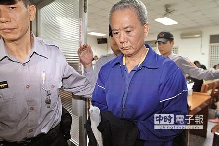 彰檢偵辦頂新劣油案,30日偵結起訴魏應充等人,法院裁定頂新製油前董事長魏應充羈押禁見。(黃國峰攝)