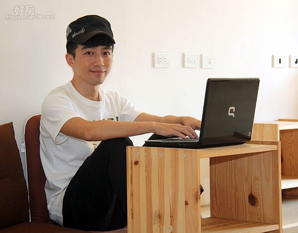 
3.陳飛宏自認為屬於隨偶而安個性，只要有個簡單小空間能棲身安頓即可。