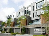 高雄房市　億元豪墅集中楠梓區
