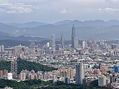 三弟賣房二哥有持分　未同意讓中風大哥住到「百年」　失優先承購權