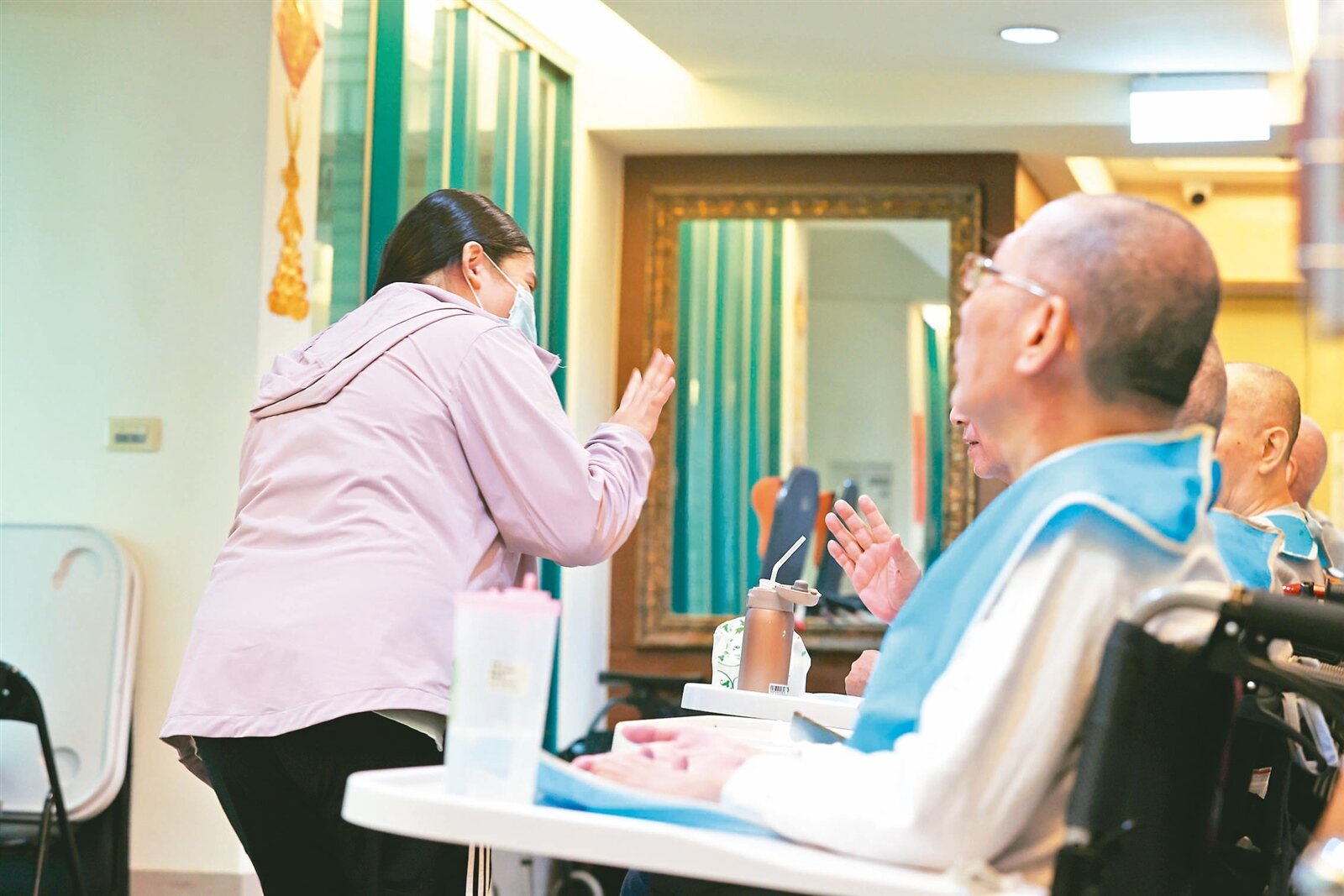 高雄某長照機構遭爆AB班表、還涉詐長照補助款爭議,高雄市衛生局將介入調查。 圖/本報資料照(長照機構示意圖,非本案機構)