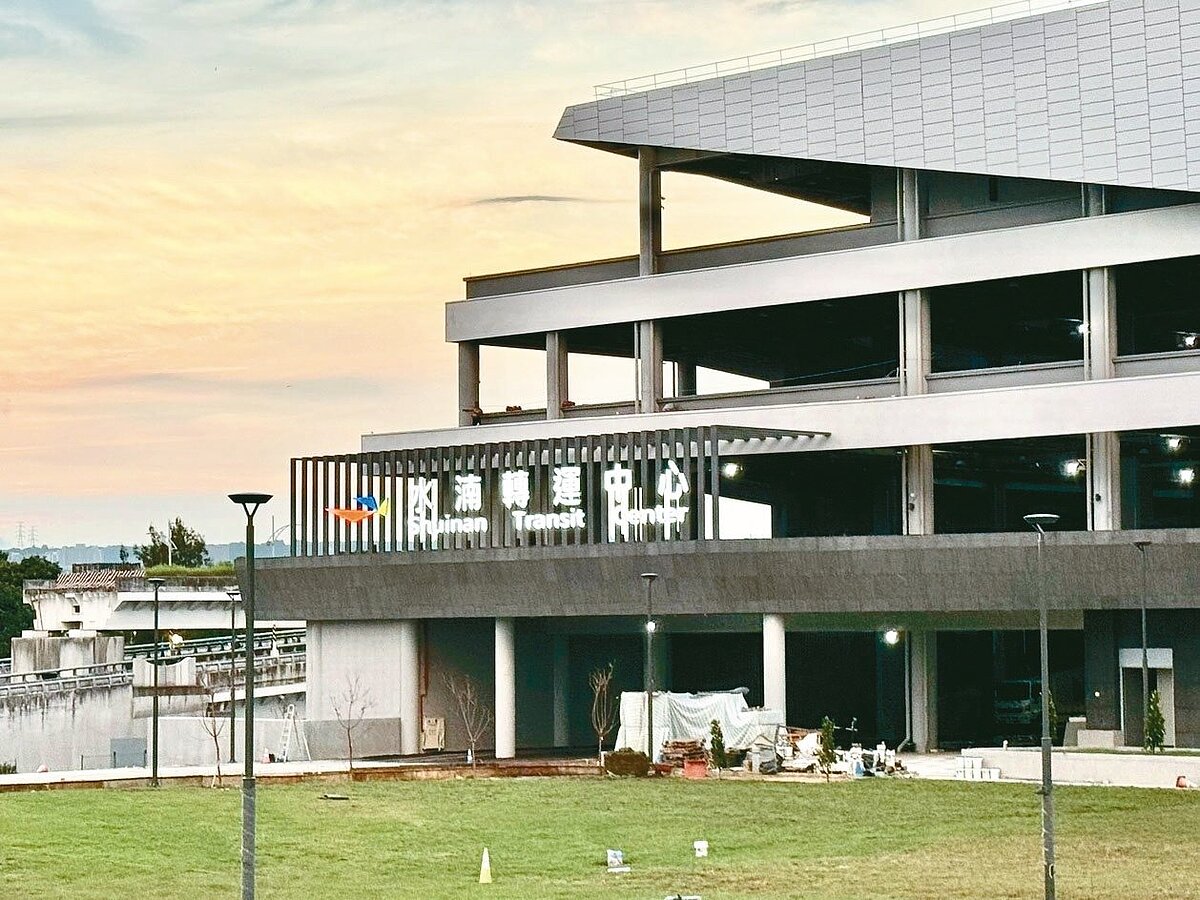 水湳轉運中心工程進度95%,將成為中部公共運輸路網重要節點。圖/台中市政府提供