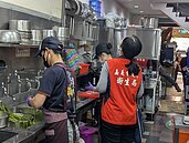 林聰明沙鍋魚頭陷食安風暴　業者痛定思痛延長嘉義店自主休業整頓