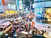 丟煙霧彈再砍人！北車隨機殺人　連同凶嫌4死