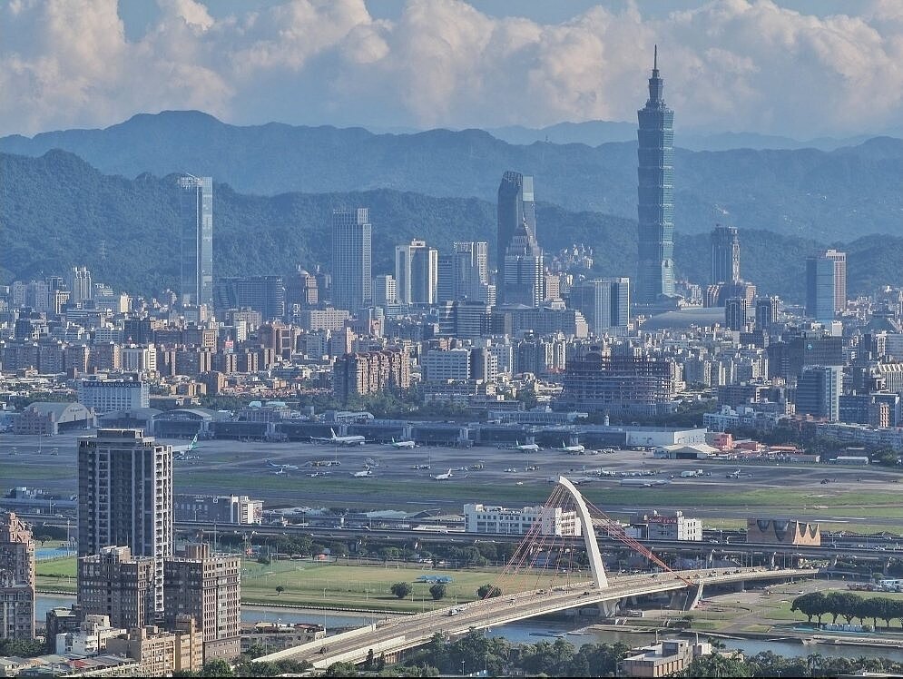 台北101跨年煙火將再次點亮夜空，北市大地工程處今年特別推薦圓山風景區，觀賞煙火，增添全新體驗。圖／大地工程處提供
