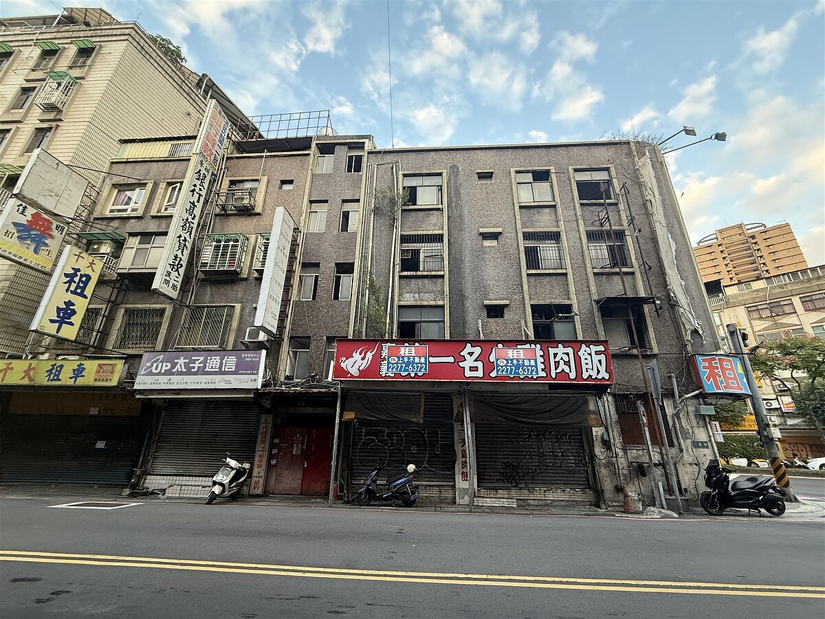 三重重陽路老舊公寓申請新北整建維護補助將開工，全面更新外牆與公共設施。記者張策／攝影 