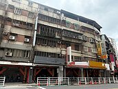 土城「紅單危樓」擺脫陰霾　成新北危險建築物580專案成功首案！