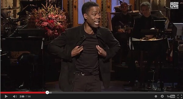 男星克里斯洛克於脫口秀中表示自己絕對不會走進世貿中心1號樓。(翻攝自Youtube)