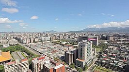 此圖為過去尚未蓋起巨蛋的街景。