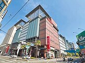 台南地王換人　新光三越新天地登基