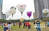 大熊牽小熊　泰迪熊台中亮相