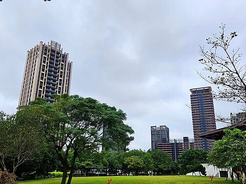 桃園熱區10多年大樓　房價降400萬