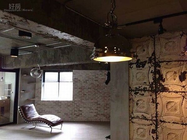 
4.走進屋內，還以為來到電影片場。