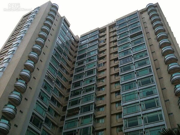 2.十年前買下1字頭的淡水新成屋,如今已經翻兩倍。