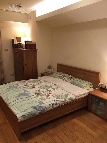 5.刻意加大主臥房的空間,規劃出衣帽間。